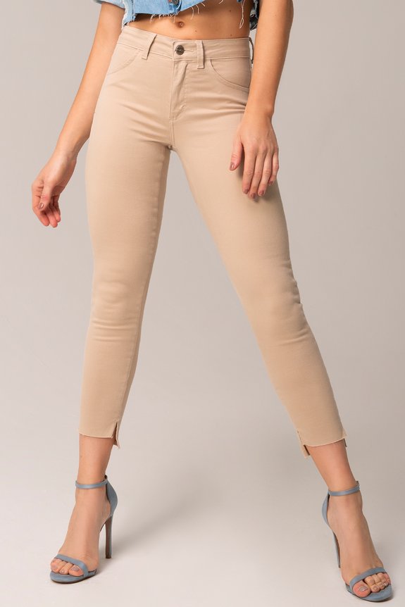 Calça Jeans Feminina Skinny Cropped Stretch Bege Calça Jeans Feminina Skinny Cropped Stretch Bege