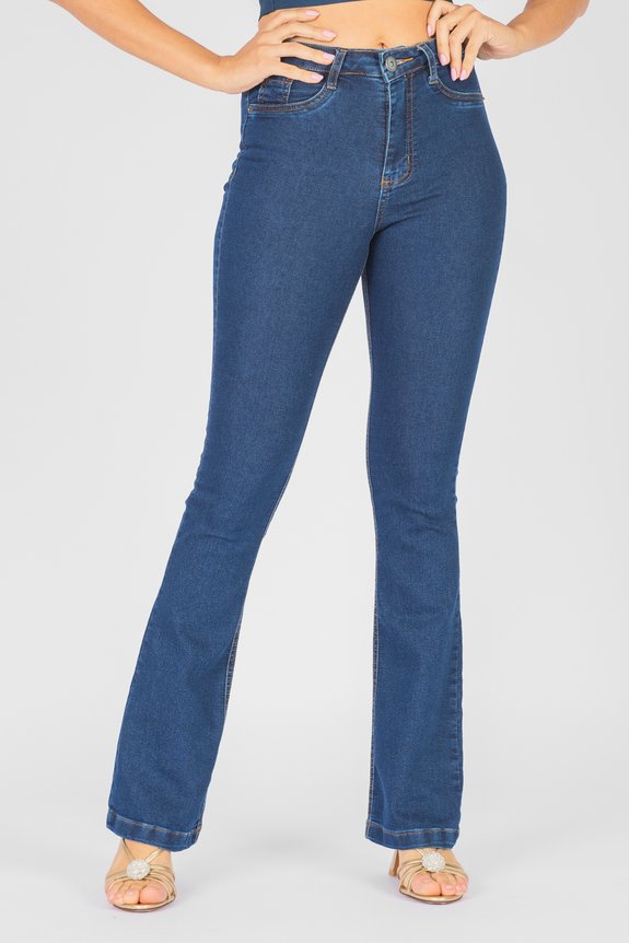 Calça Flare Amaciada Classic Calça Flare Amaciada Classic