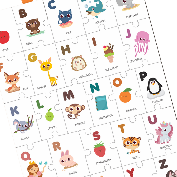 Encontre a letra que falta é um jogo educativo para crianças com um bolo  praticando o alfabeto inglês