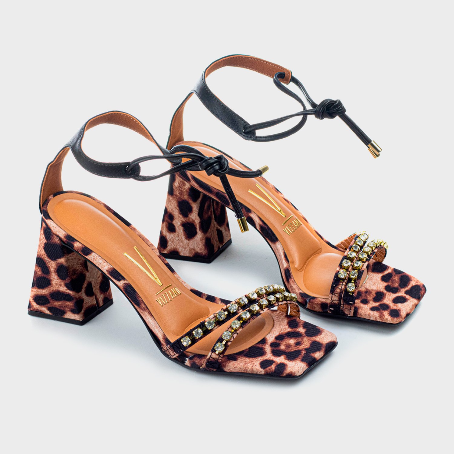 Sandalia vizzano salto grosso best sale animal print