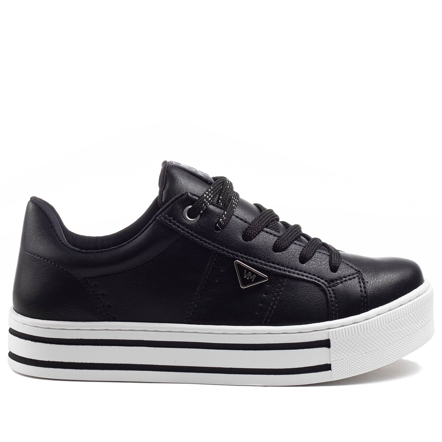 Tenis preto sale plataforma via marte