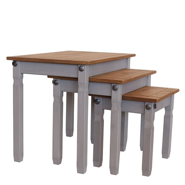 01 trio de mesas de madeira de pinus em cera cinza