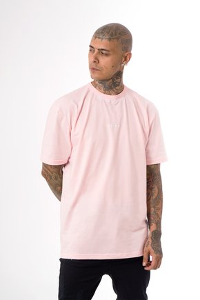 camiseta posh rosa 1