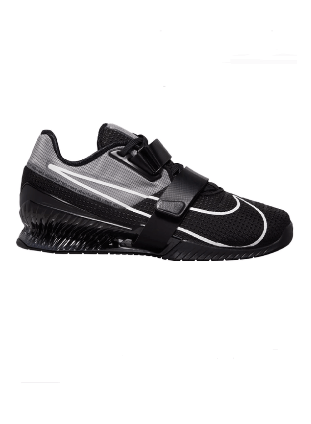 Nike sales performance romaleos