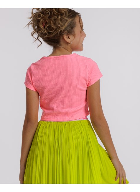 blusa cropped infantil canelada com amarracao rosa neon 4