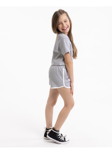 conjunto infantil blusa com estampa e short cinza claro 5