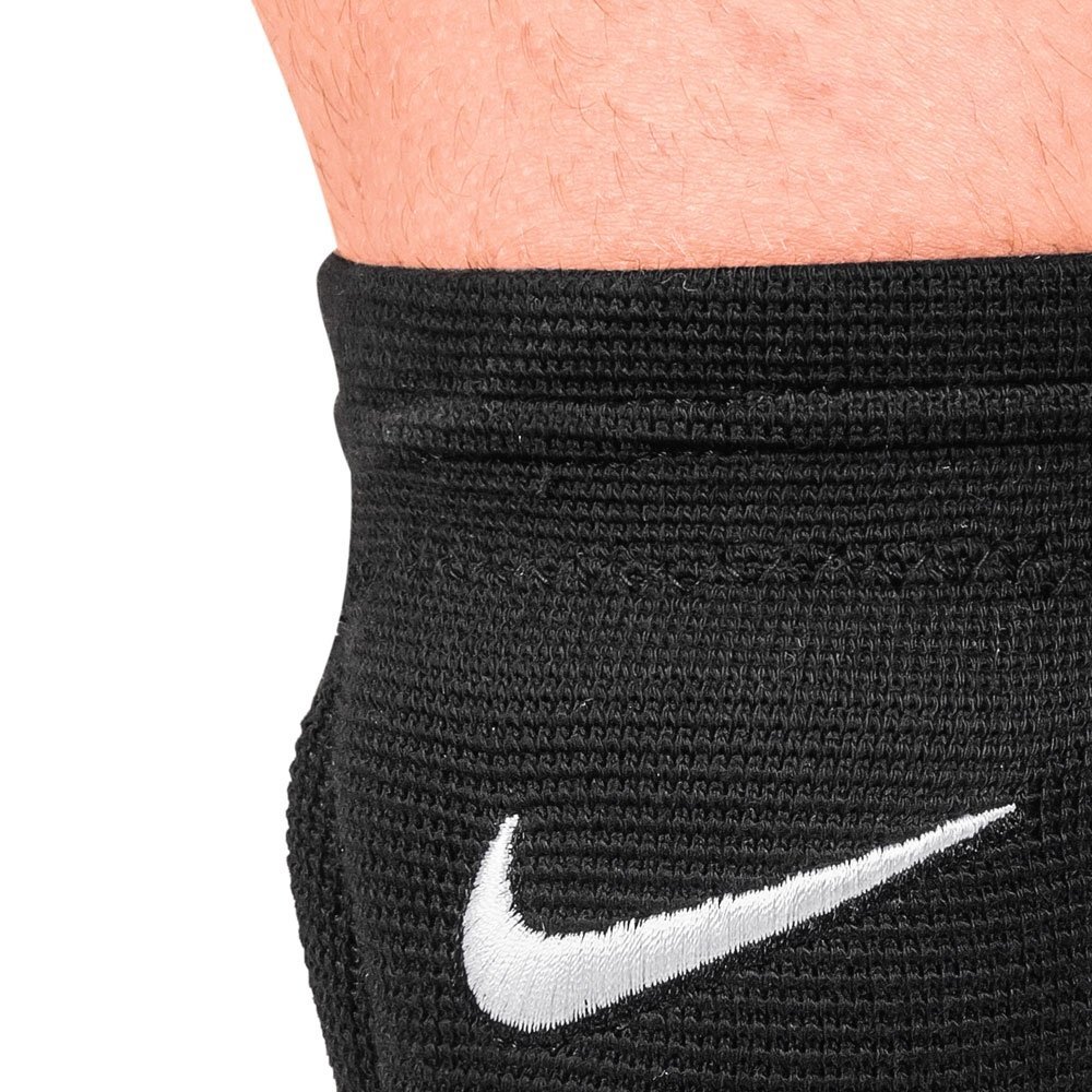 Knee pad 2024 nike price