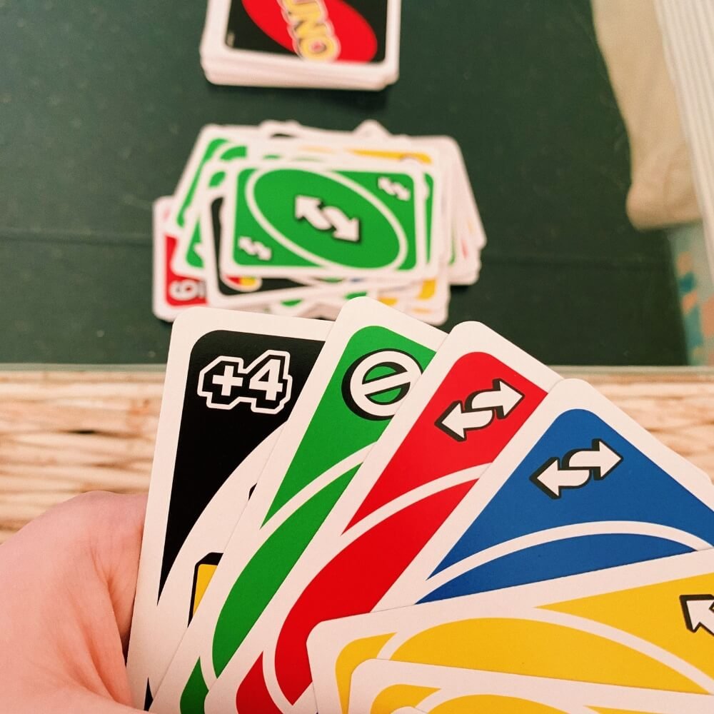 QUAL A FUNÇÃO DAS CARTAS ( +2, INVERTER, CORINGA, +4 E BLOQUEIO ) DO JOGO  UNO 