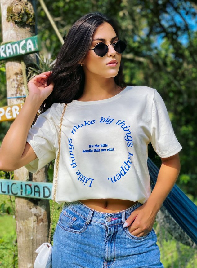 19 Best V-Neck T-Shirts for Women in 2023