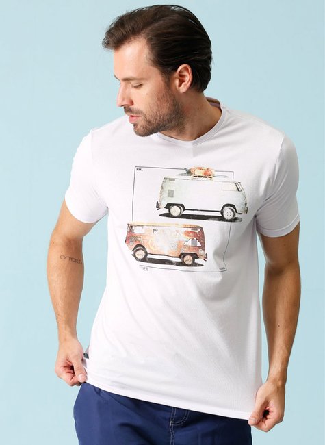 Camiseta Masculina em Meia Malha Branca com Estampa Retrô Kombi Camiseta Masculina em Meia Malha Branca com Estampa Retrô Kombi