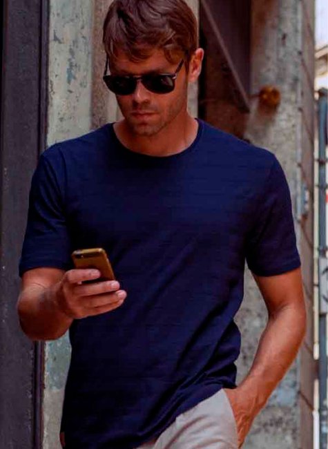 camiseta masculina marinho amaciado meia malha denim stonada seeder frente modelo se0301107 di0247