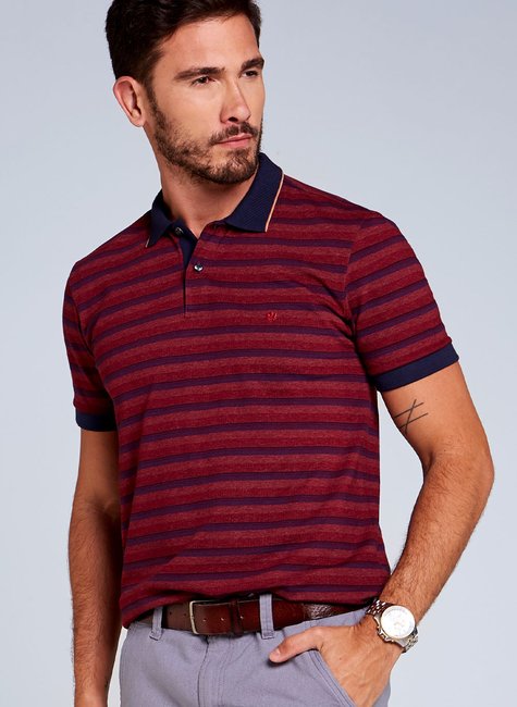 Polo Masculina em Piquet Listrado Fio Tinto, Bordô Com Marinho Polo Masculina em Piquet Listrado Fio Tinto, Bordô Com Marinho