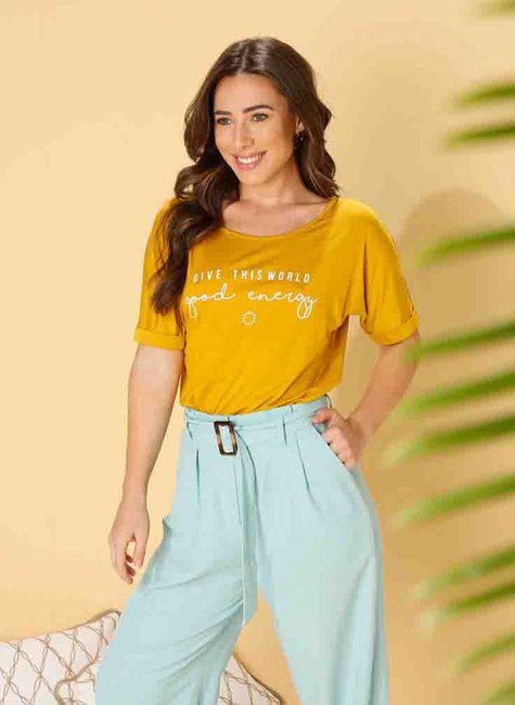 Camiseta Feminina Meia Malha Modal Amarelo Ouro Camiseta Feminina Meia Malha Modal Amarelo Ouro