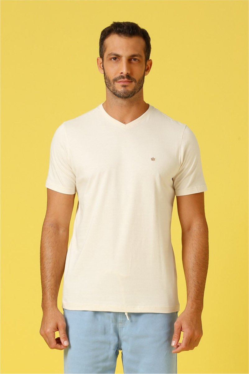 t-shirt-masculina-decote-v-basica-meia-malha-bege-se0301239-bg0028.jpg