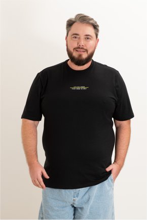 t-shirt-masculino-plus-size-meia-malha-estampa-peito-preta-se0305025-di0002.jpg t-shirt-masculino-plus-size-meia-malha-estampa-peito-preta-se0305025-di0002.jpg