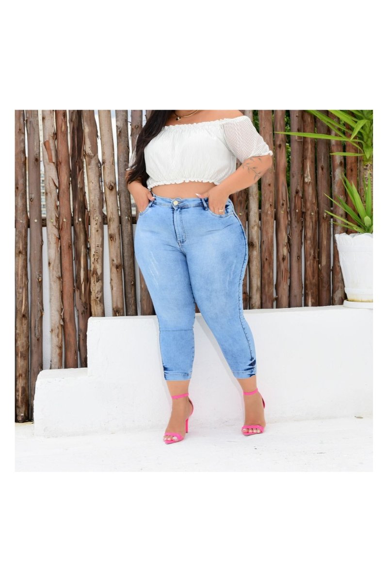 Calça jeans best sale clara plus size