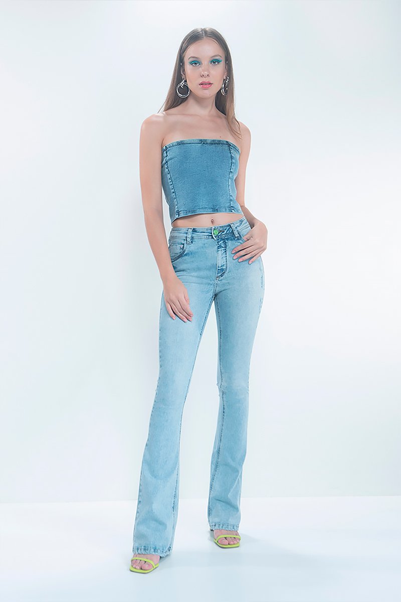 Calça boca de hot sale sino jeans claro