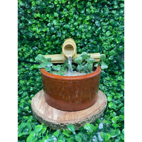 Fonte de Bambu Base de Barro
