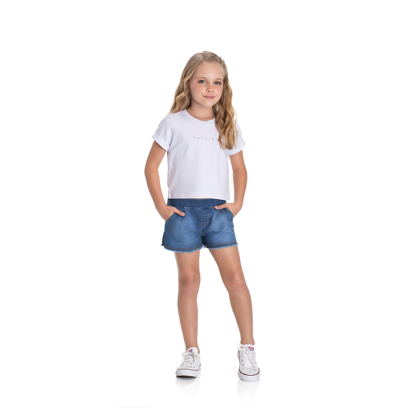 Blusa branca e short 2024 jeans