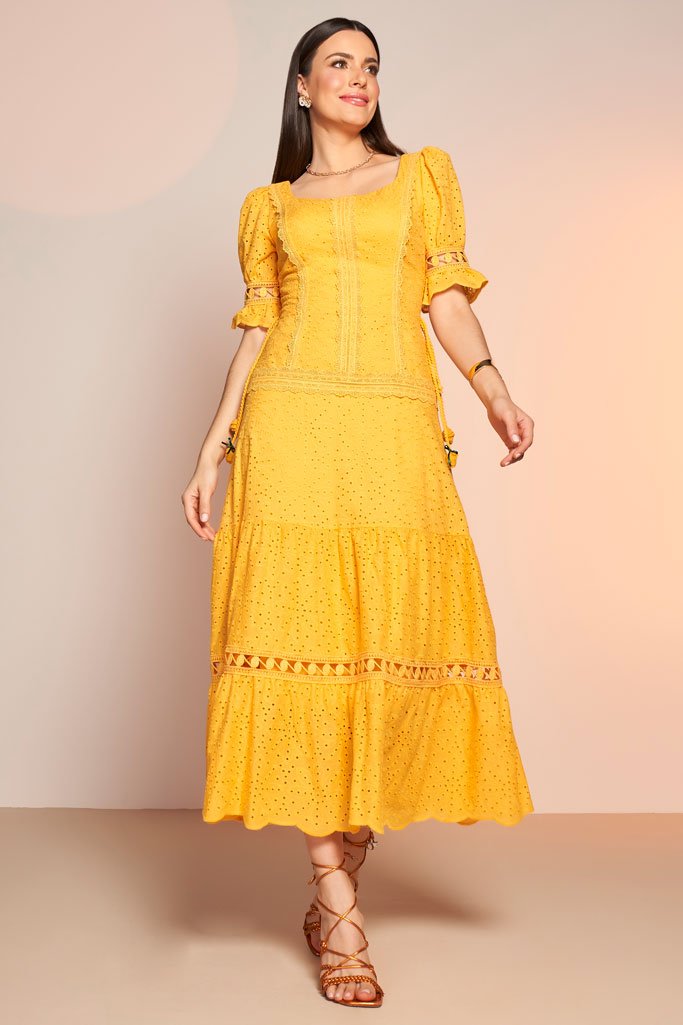 Vestido amarelo com sales manga