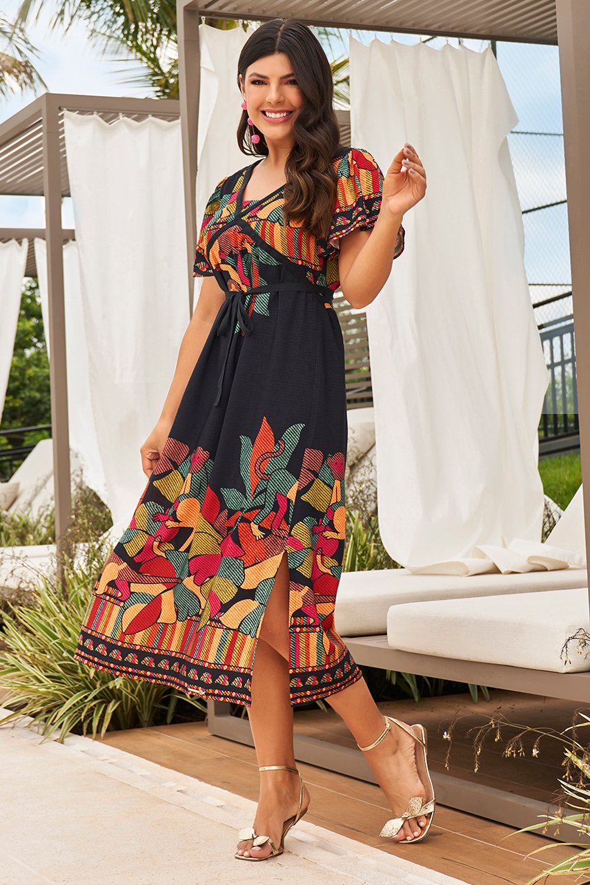 Vestido preto discount estampado com flores