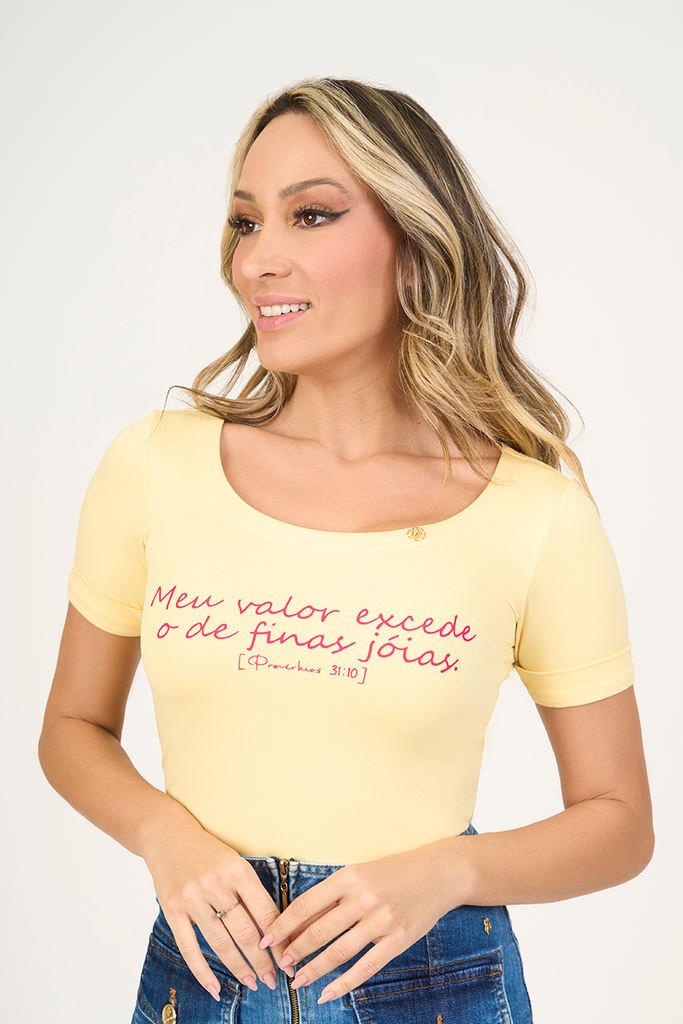 blusa amarela com estampa 8