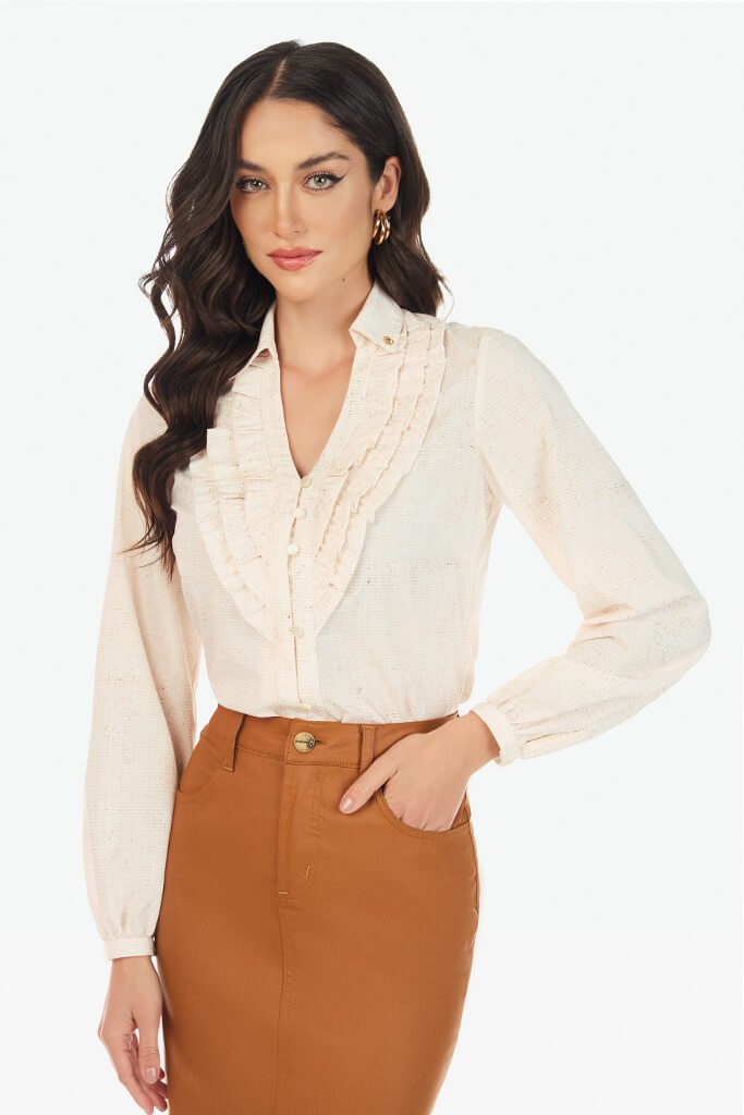 04 blusa com lastex e detalhe de flor via tolentino