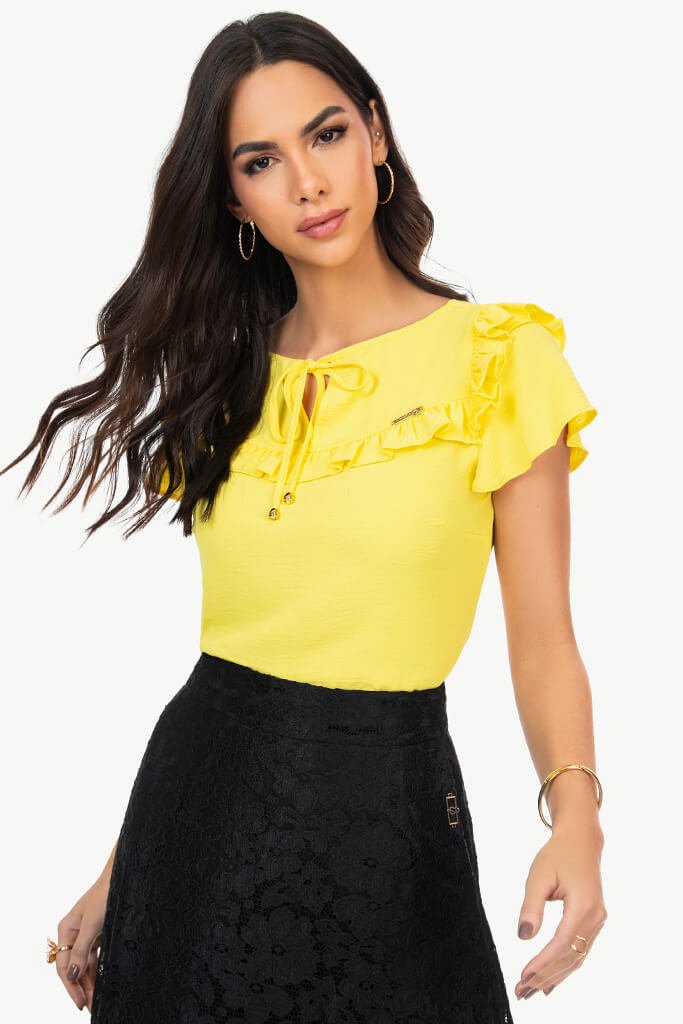05 blusa amarela com detalhe de babado via tolentino